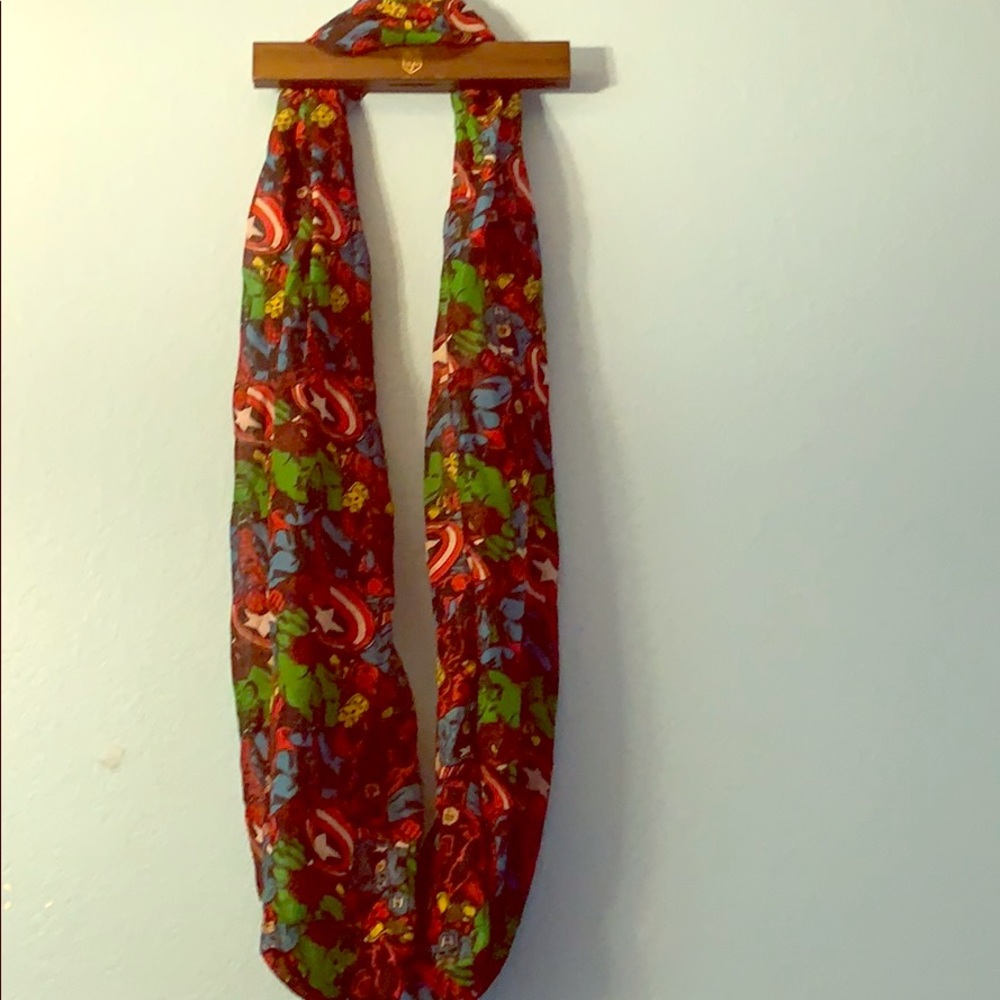 Marvel Scarf